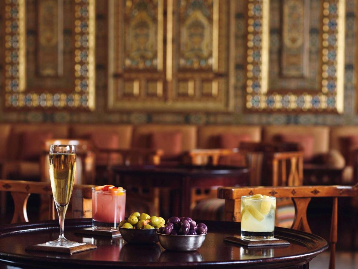 Moevenpick Resort Petra Вади Муса Экстерьер фото The bar at the Ritz